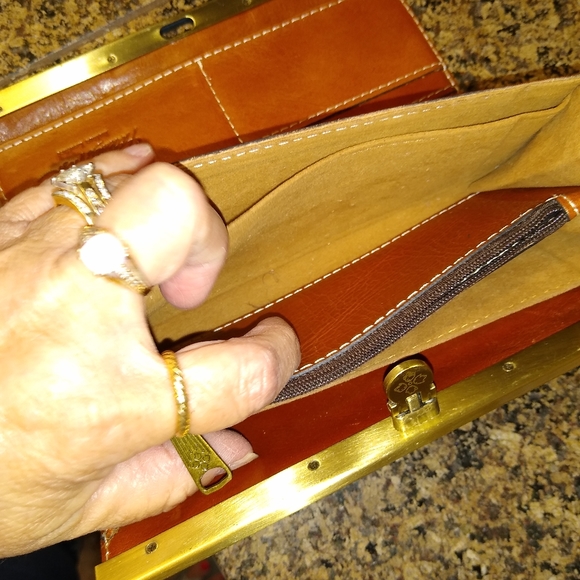 LIKE NEW PATRICIA NASH WALLET - Picture 6 of 10